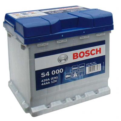 Bosch Silver S4 000 0092S40001 akkumulátor, 12V 44Ah 420A J+ EU, magas, Punto